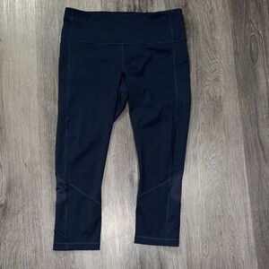Lululemon ~ Cropped Leggings navy ~ size 10 (no tag)